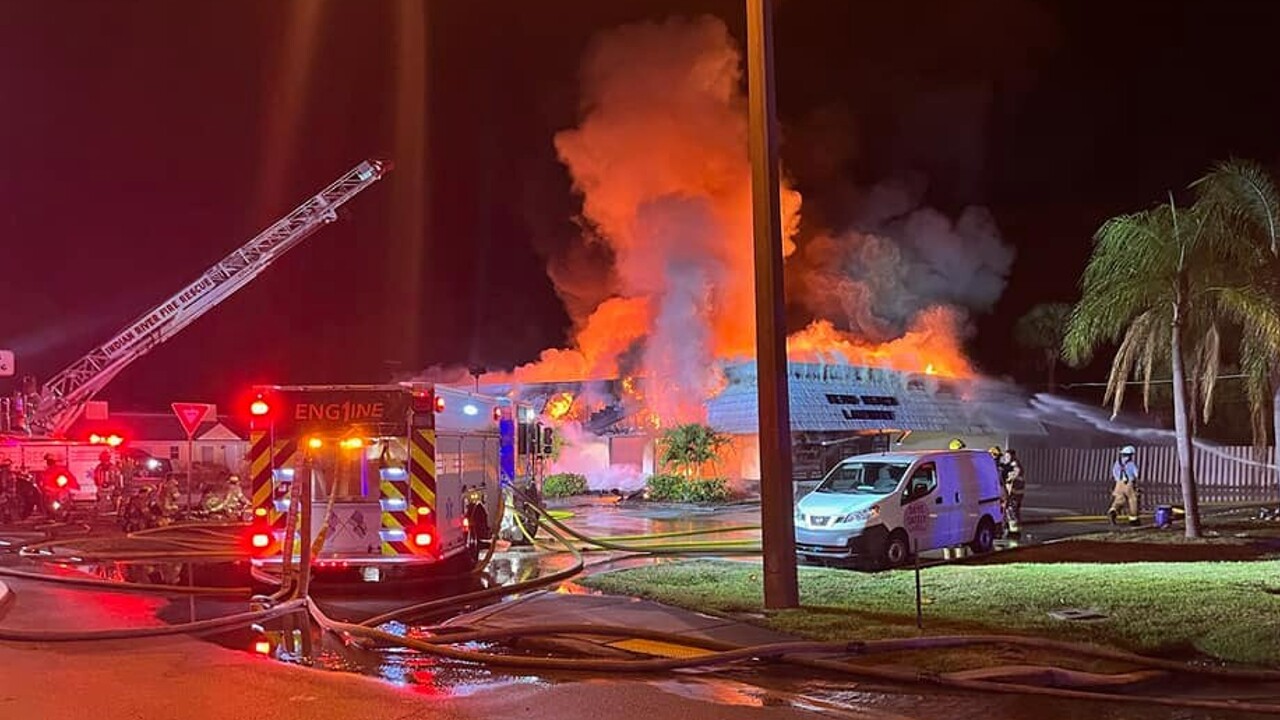 A fire in the 800 block of 21st Street of Vero Beach on May 17, 2022 (2).jpg