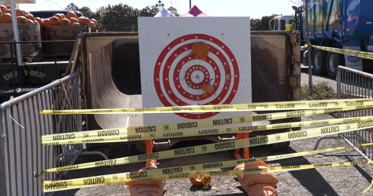 Santa Maria hosts pumpkin smash to divert leftover pumpkins from landfills - Vimarsana News