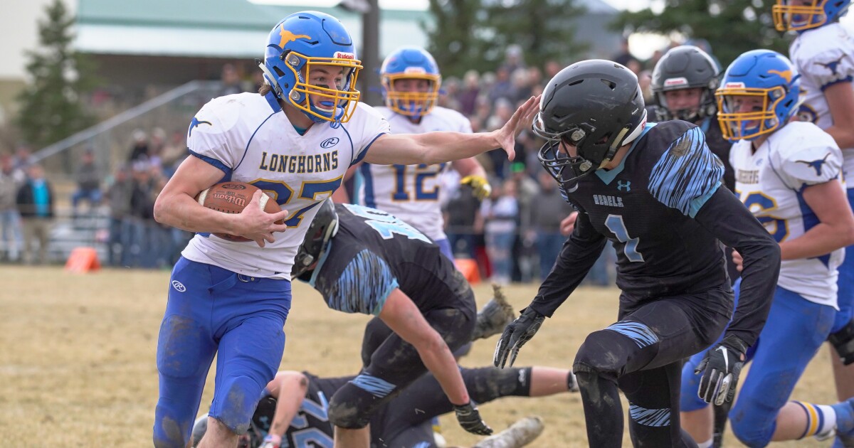 6-Man football playoffs roundup: Wibaux runs away from Shields Valley