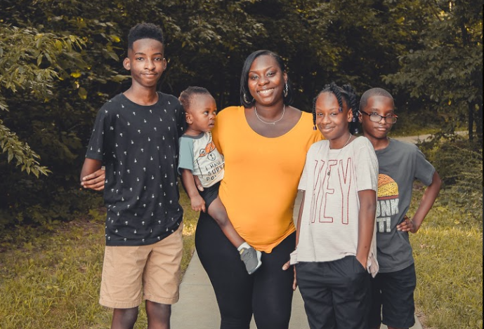L_Jones_family1_cropped.png