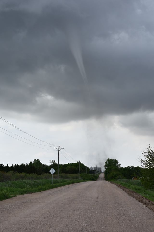 Landspout2.jpg