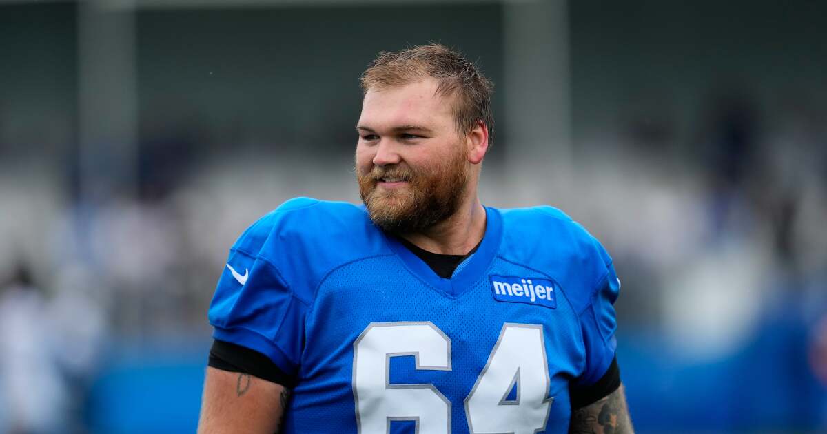 Detroit Lions C Cade Mays to miss significant time after wrist injury