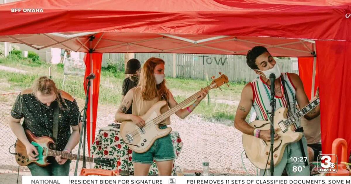 Die lokale gemeinnützige BFF Omaha veranstaltet am Samstag das jährliche Petfest-Musikfestival Die lokale gemeinnützige BFF Omaha veranstaltet am Samstag das jährliche Petfest-Musikfestival