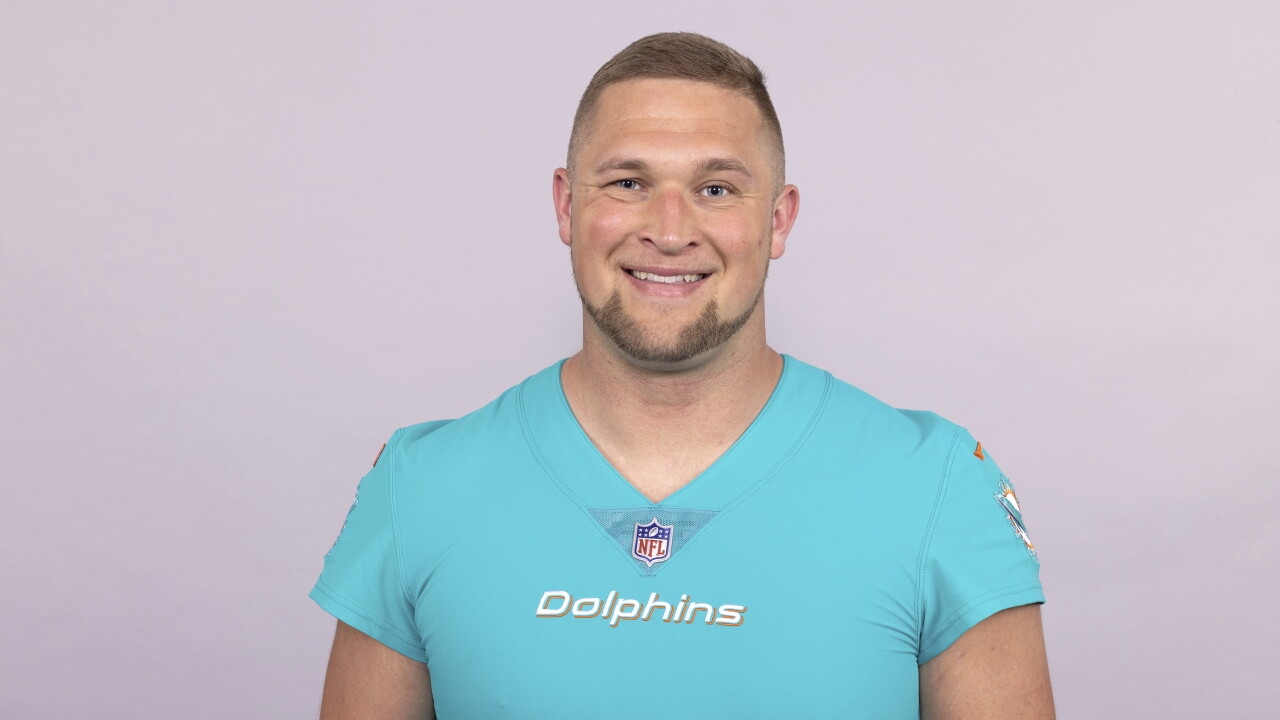 Cleveland Browns sign defensive tackle Ben Stille