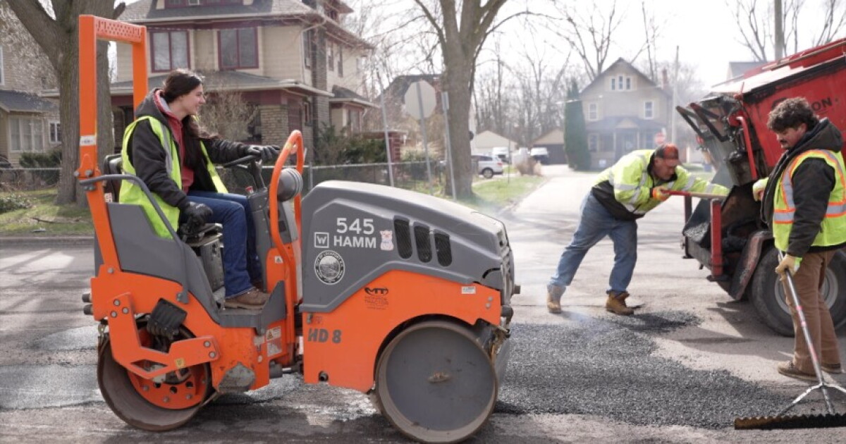 Lockport Dmv 'Will be a solid month': Lockport crews begin hot patch work on potholes