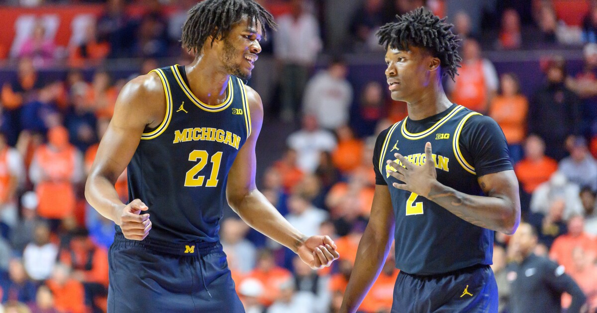 Michigan guard L.J. Cason out for season after tearing ACL in Illinois win