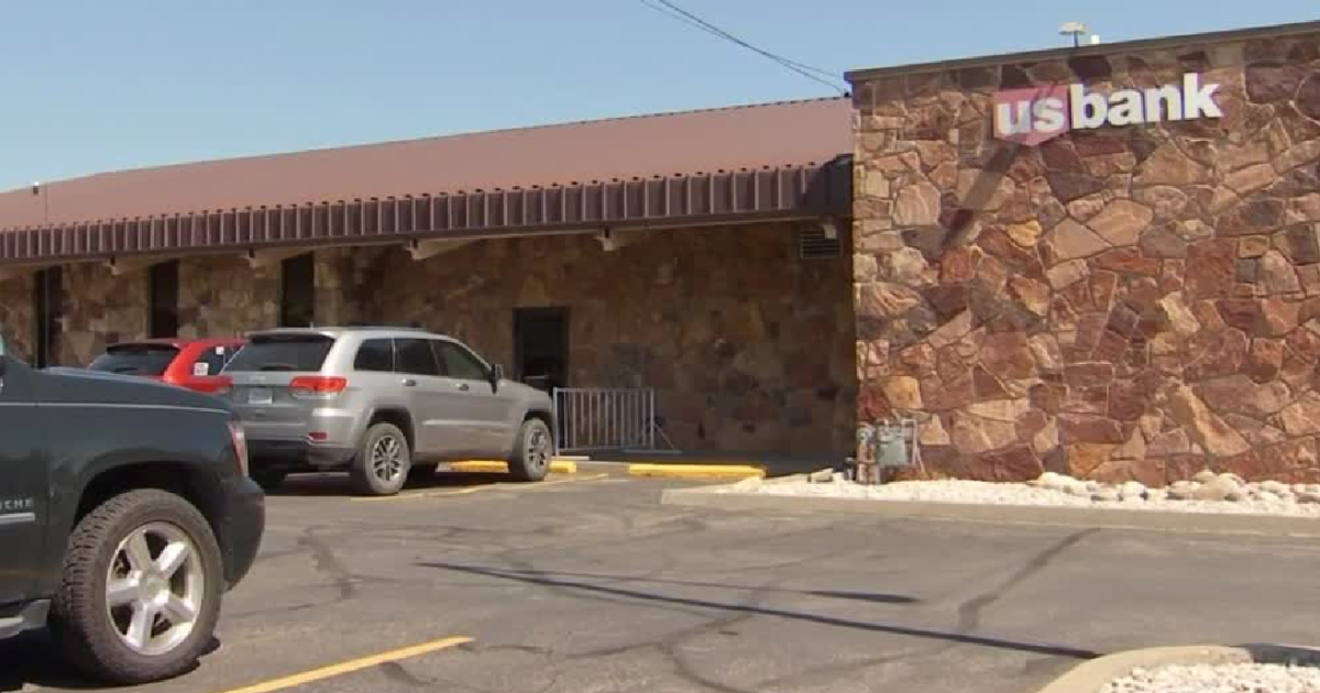 Man charged with robbing two Billings banks - Vimarsana News