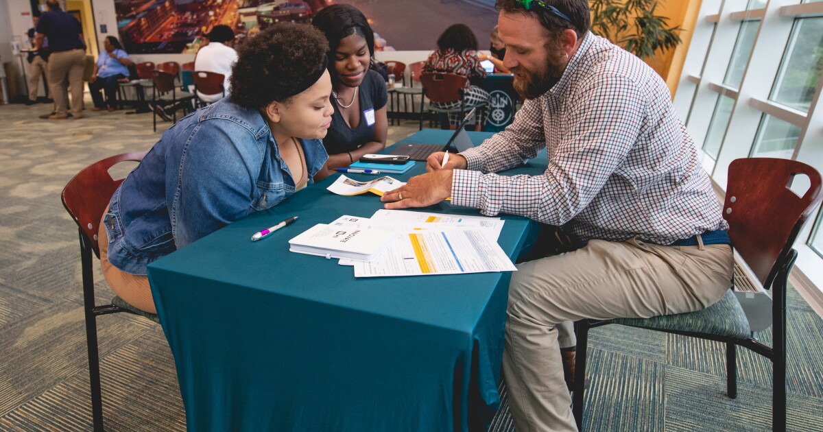 Newport News Shipbuilding hosts event to hire teens aging out of foster care - Vimarsana News