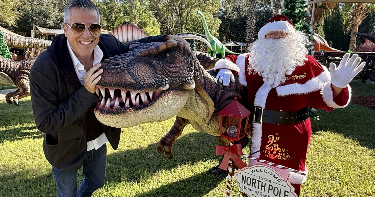Christmas at Dinosaur World is a weird, fun salute to holiday craziness in Tampa Bay