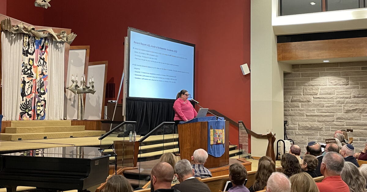 Temple Israel hosts lecturer for hate-crime discussion - Vimarsana News