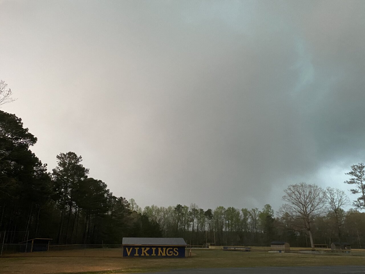 Shelf cloud in Gatesville NC (Mark Overbeck) 3.jpg