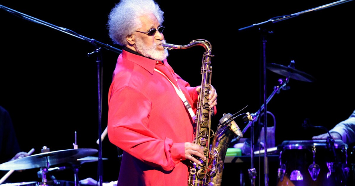 Ο Sonny Rollins, σαξοφωνίστας και ιδιοφυΐα της τζαζ, πεθαίνει σε ηλικία 95 ετών