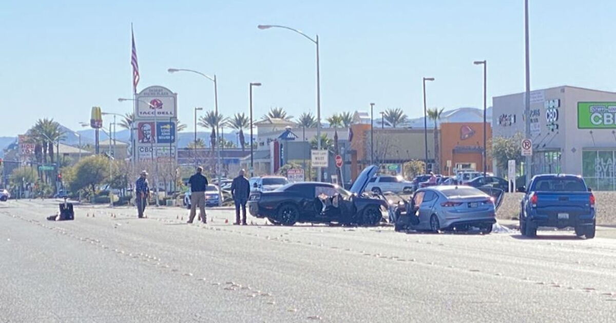 Coroner identifies 2 dead in Las Vegas weekend crash