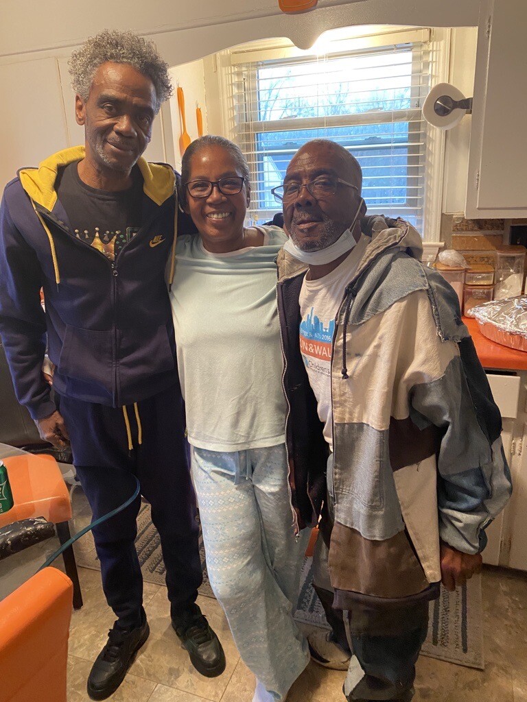 Bruce Carter with family