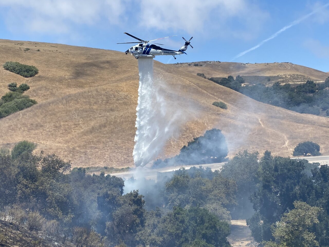 park fire helicopter drop 7-8-22.jpg