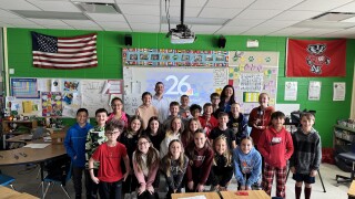 Kelly visits Valley View elementary