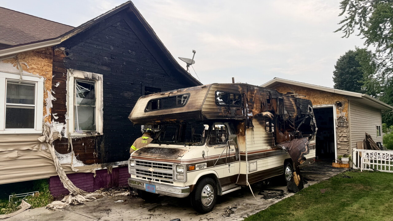 two rivers fire