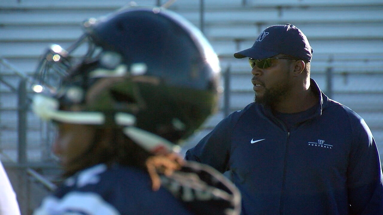 Coach Mike Williams.jpg