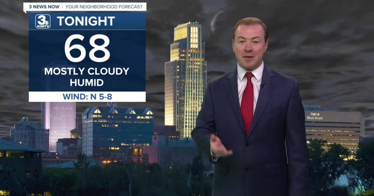 Staying cloudy Friday night, sunshine returns this weekend