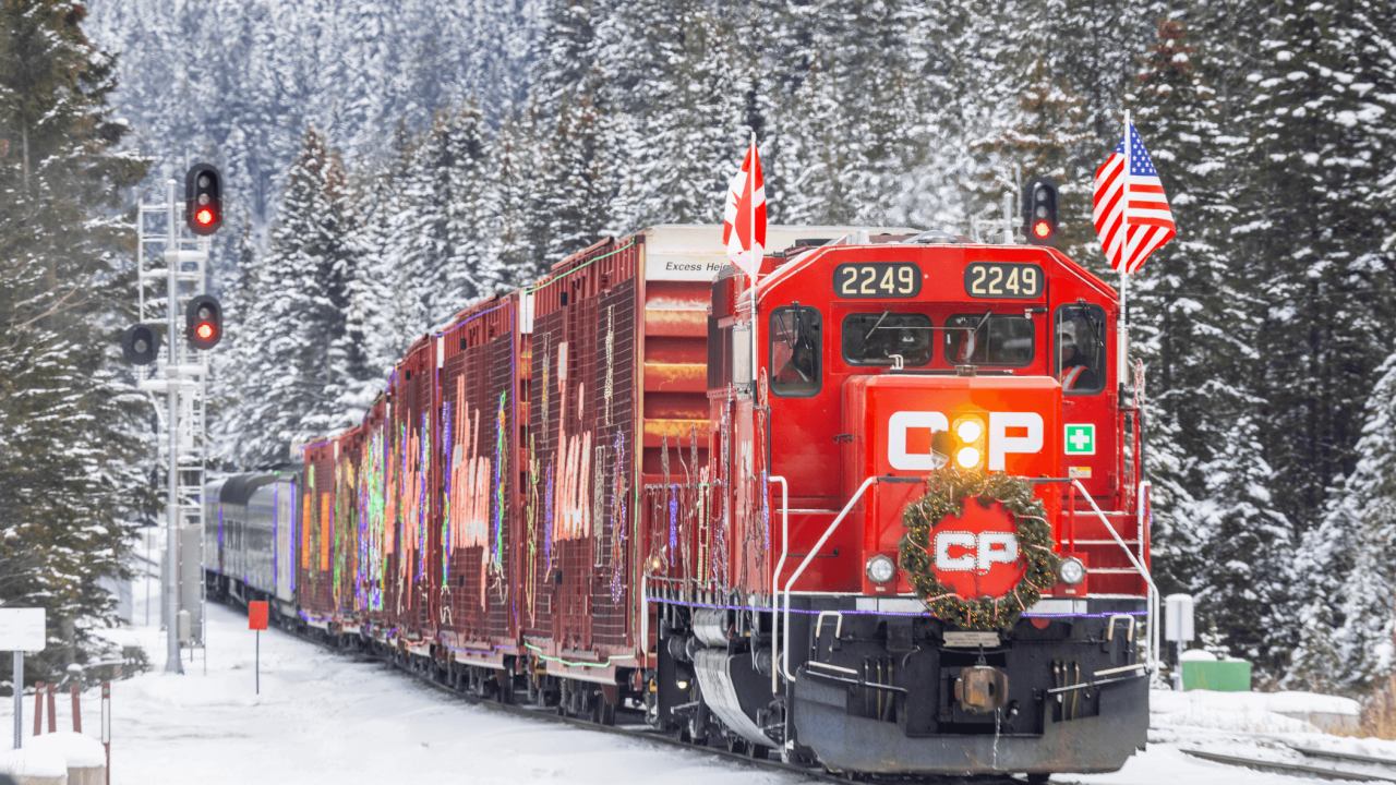 CP-Holiday-Train-Dec-14-NZ-7750.png