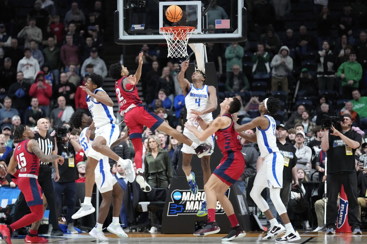 Florida Atlantic Owls guard Nicholas Boyd hits game-winning basket against Memphis Tigers in first round of NCAA tournament, March 17, 2023