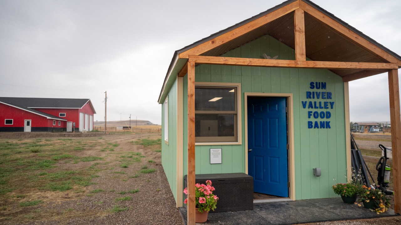 Sun River Valley Food Bank-4.jpg