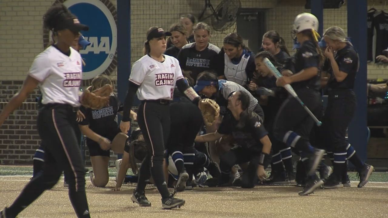 UL Softball McNeese Dogpile.jpg