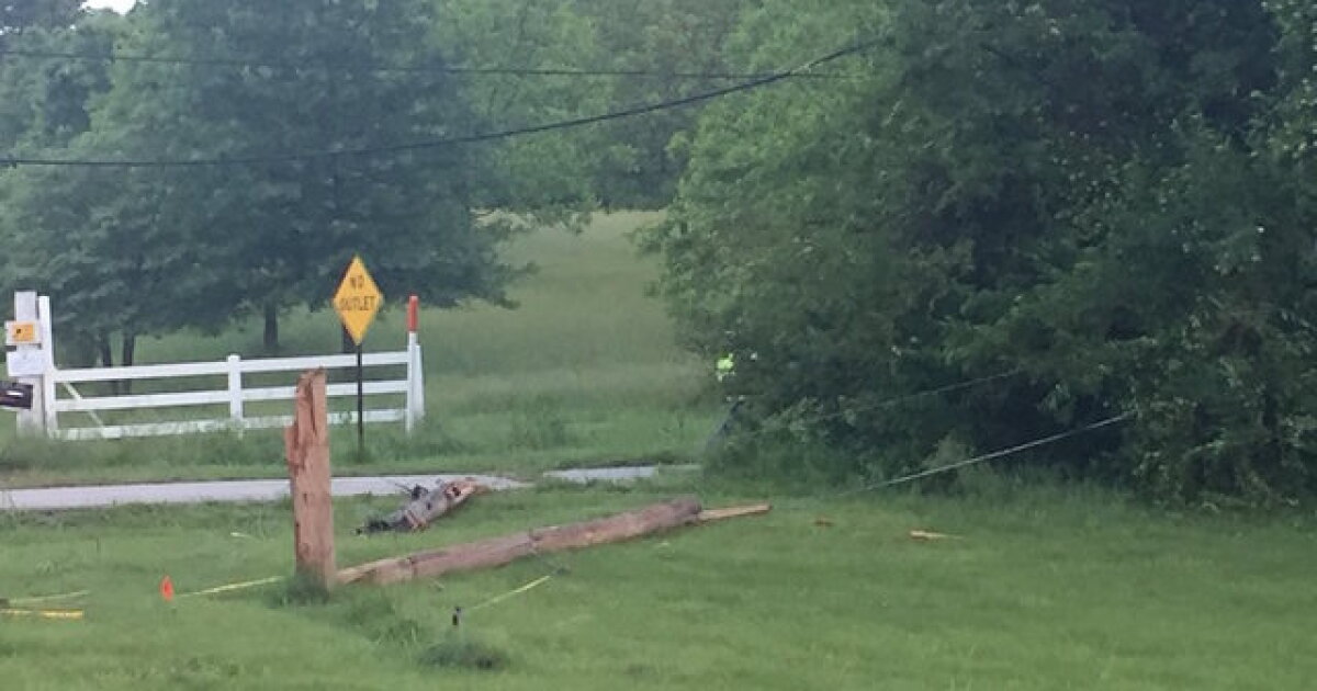 Dump truck knocks down power lines near I-470