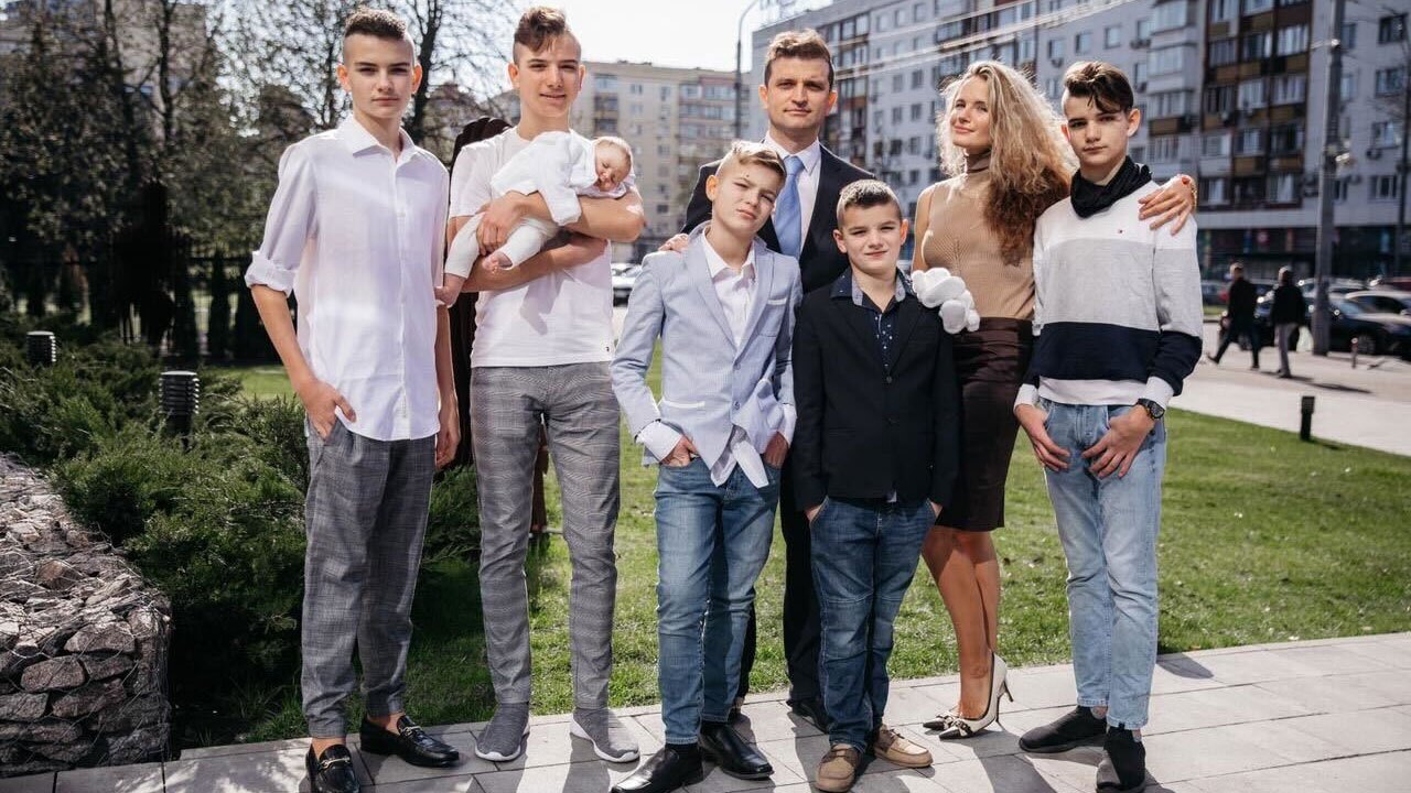 Spodin-family-courtesy-Kate-Spodin.jpg