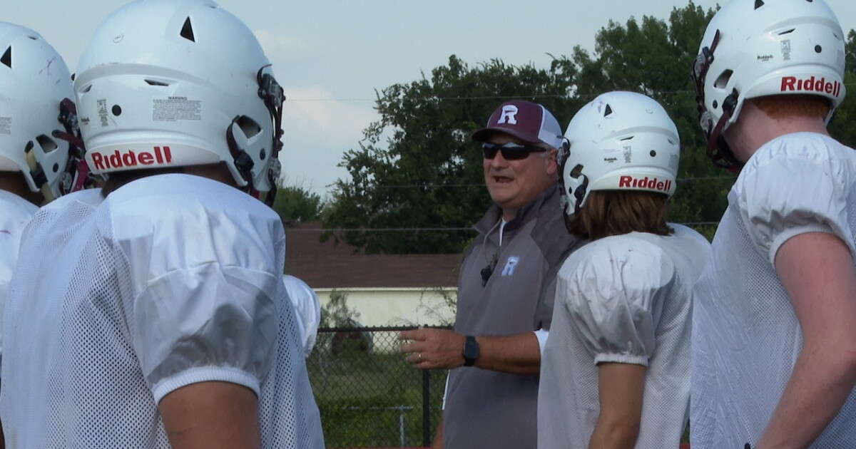 Road to Red Zone: Riesel looks to communicate more