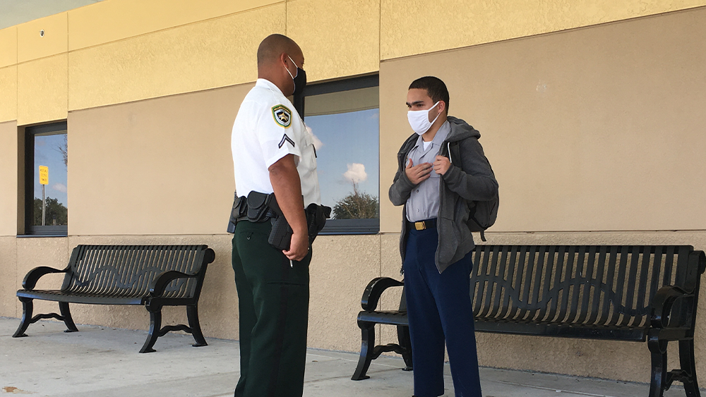 officer-saves-student2.png