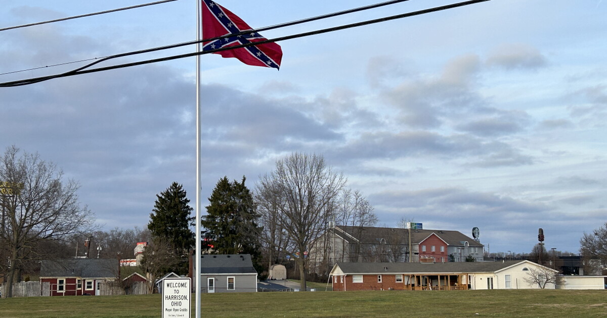 Confederate flag with 'Welcome to Harrison, Ohio' sign sparks debate - Vimarsana News