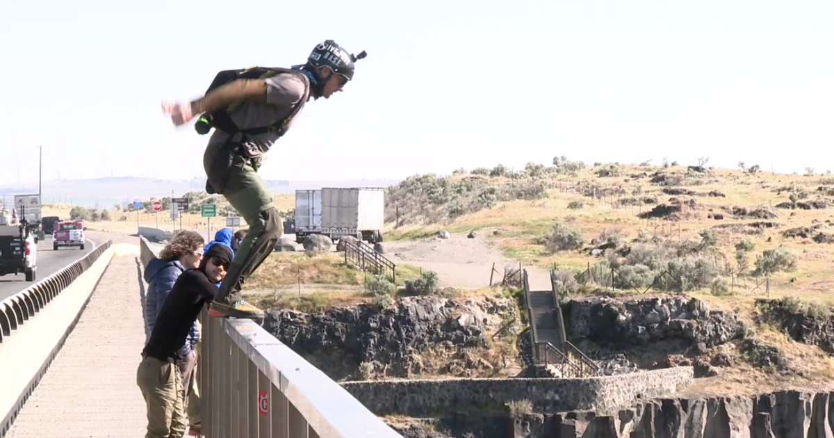 Jumper Rescue Ring Two first-time BASE jumpers rescued after separate accidents in Twin Falls