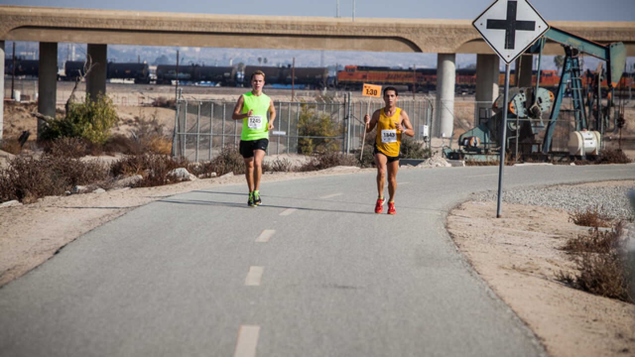 Photos: Bakersfield Marathon Mile 10 and Mile 23