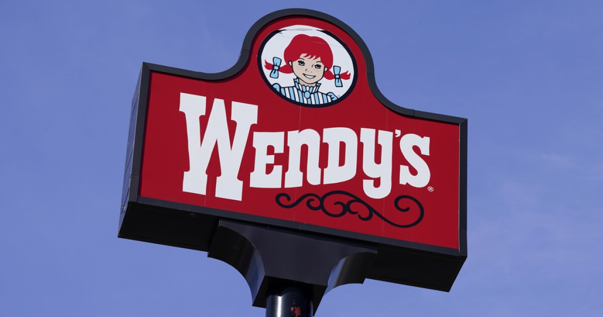Wendy’s keeps Biggie Deals as it closes hundreds of underperforming stores