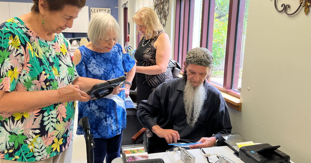 Hillsborough County, Florida Museum of Photographic Arts team up for seniors - Vimarsana News
