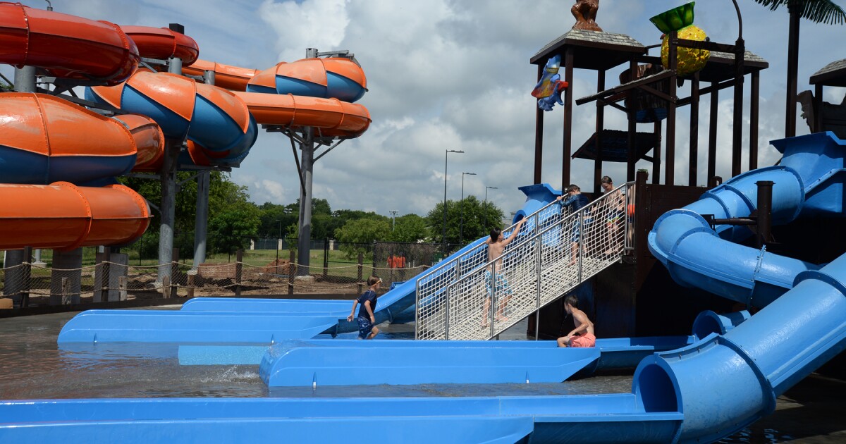 Hawaiian Falls Waco to host a movie night July 25 featuring Frozen 2