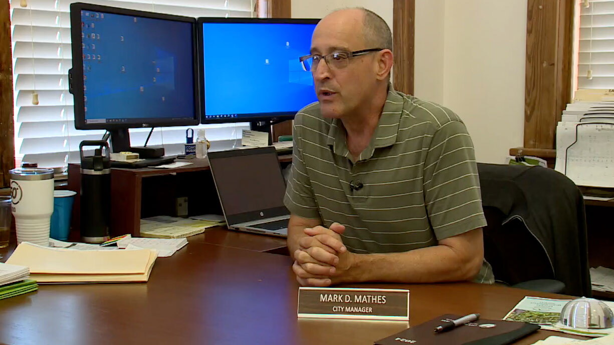 Fellsmere city manager Mark Mathes explains the complexity of the drainage systems in the city.