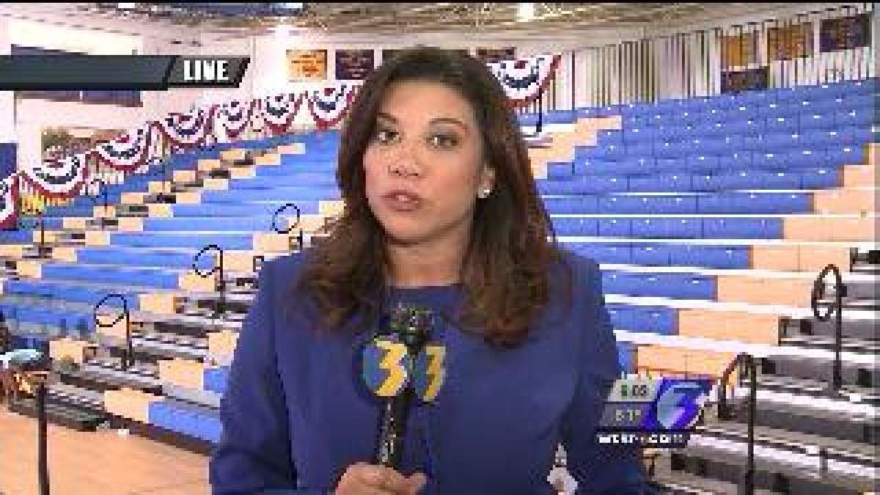 President Obama speaks to Hampton crowd