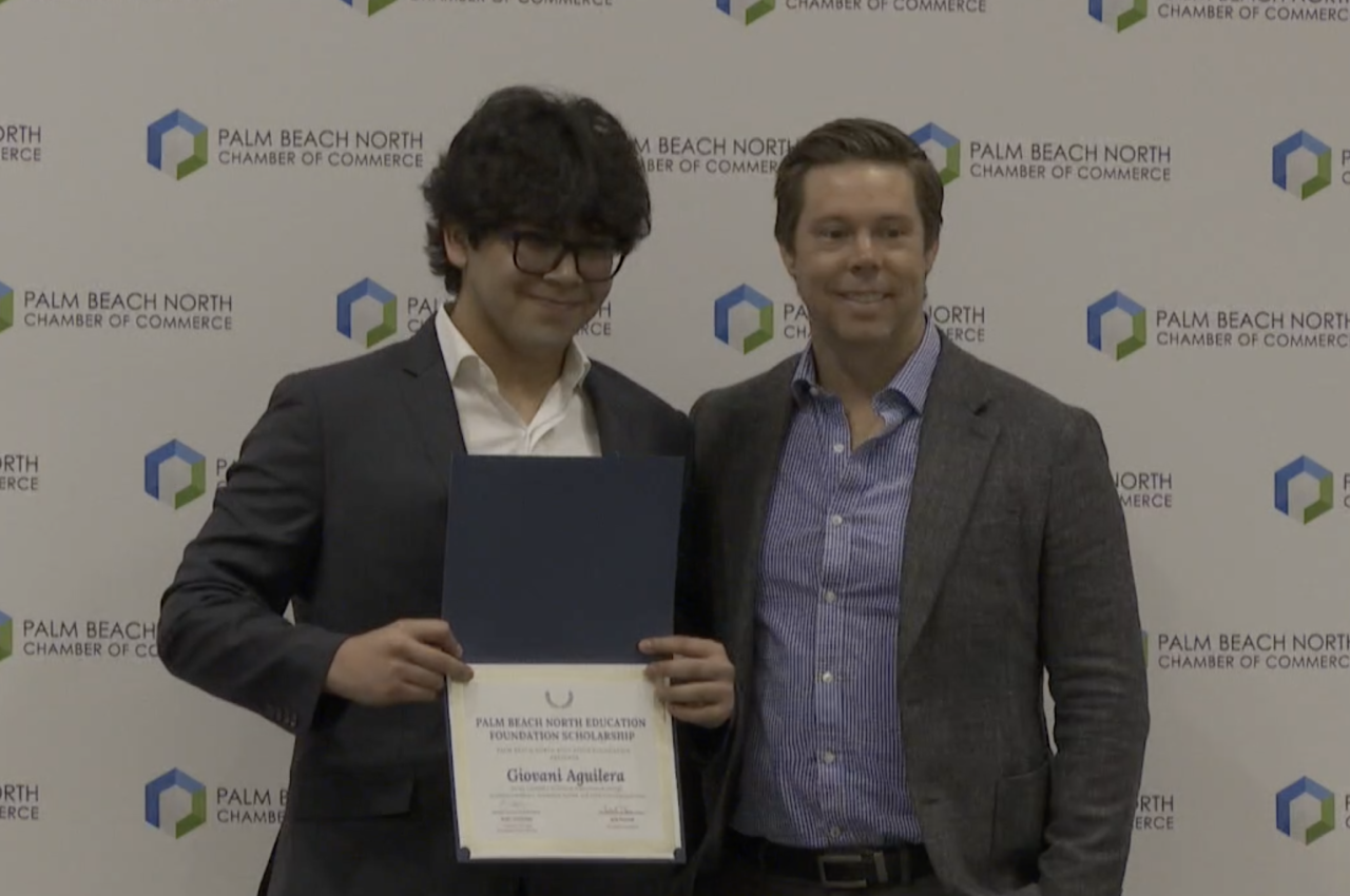 Jupiter High student who lost home in fire awarded 10K scholarship