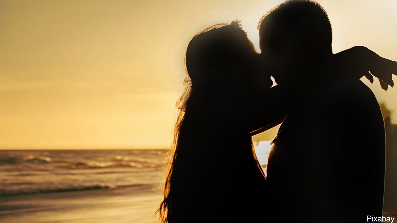 Couple kissing.jpg