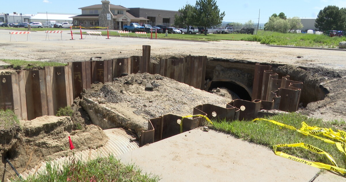 Massive sinkhole among flood damage city of Billings is working to fix - Vimarsana News