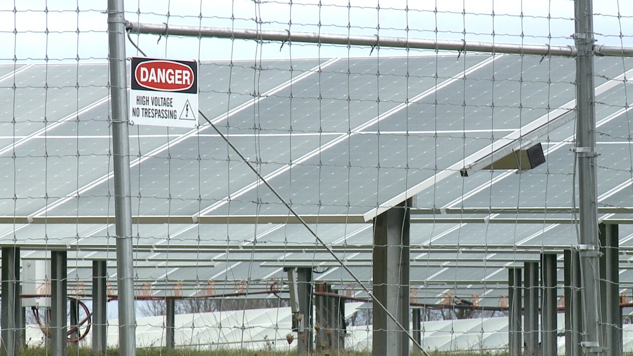 solar farm.jpg