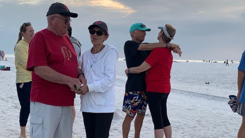 Couple-renews-vows-siesta-key-001.png