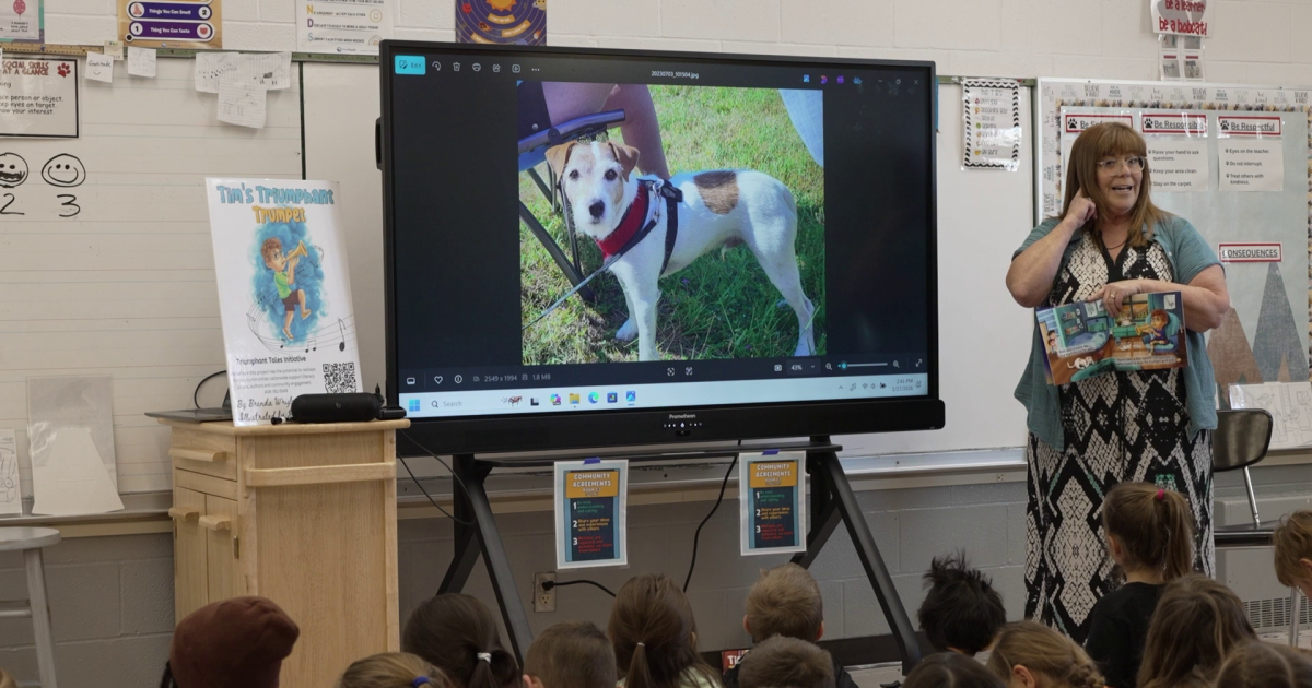 Great Falls author inspires young readers at Valley View school