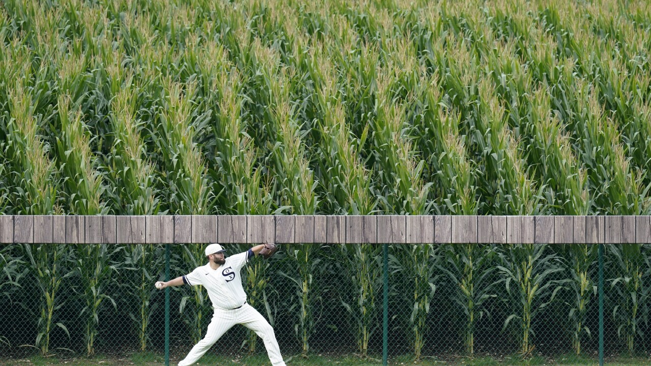 White Sox Yankees Awed At Field Of Dreams Mlb Vows Repeat Yankees Games 2022