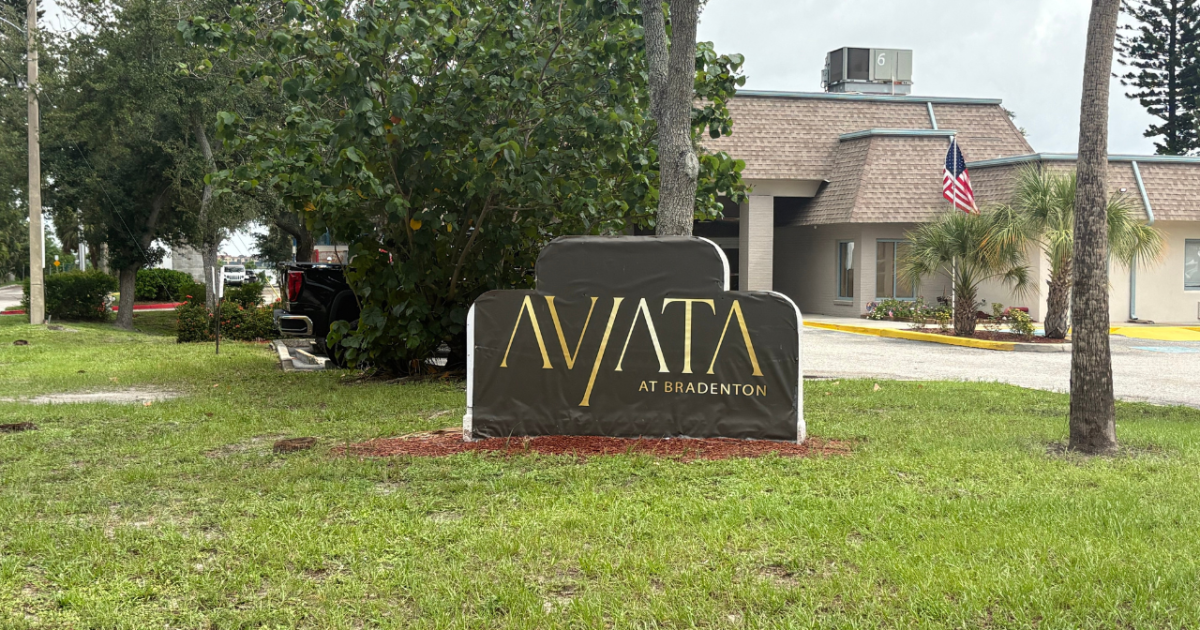 Displaced residents from Bradenton assisted living facility continue to wait for a return