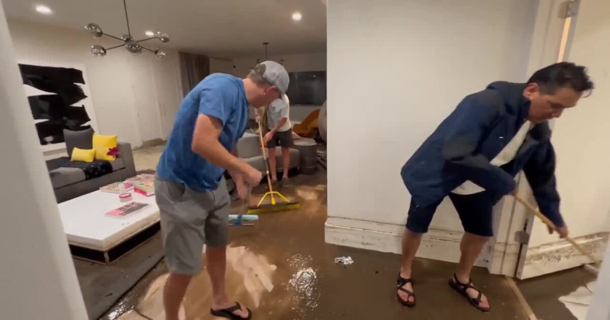 VIDEO: Draper homes damaged by 'feet' of flooding, broken windows, mudslides - Vimarsana News