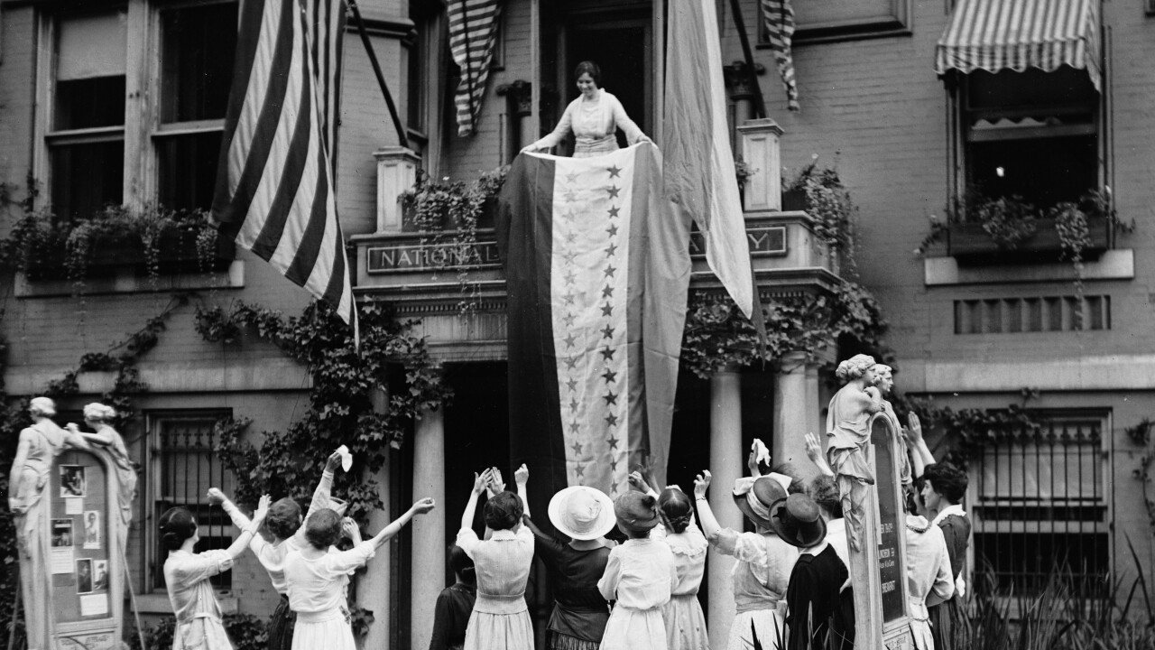 100 years ago: Women gain the right to vote in the U.S.