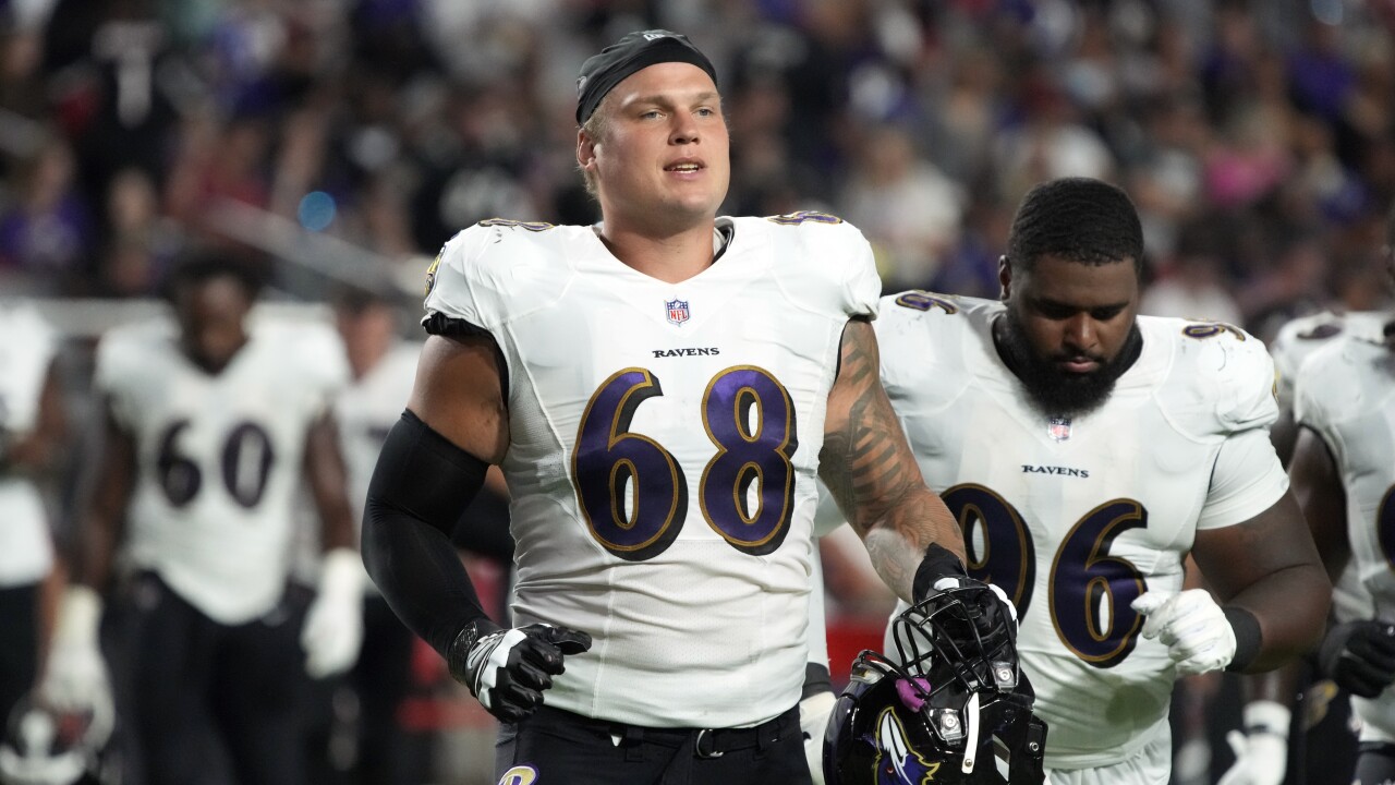 Breaking News: Ravens player Brent Urban sparks outrage after posting disrespectful message to Steelers fans after game—T. J. Watt immediately responds...AT
